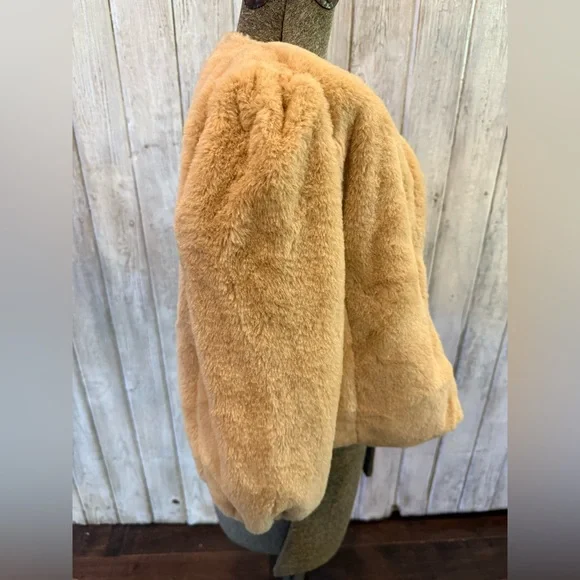Chelsea & Violet Tan Fur Coat - Picture 8 of 8